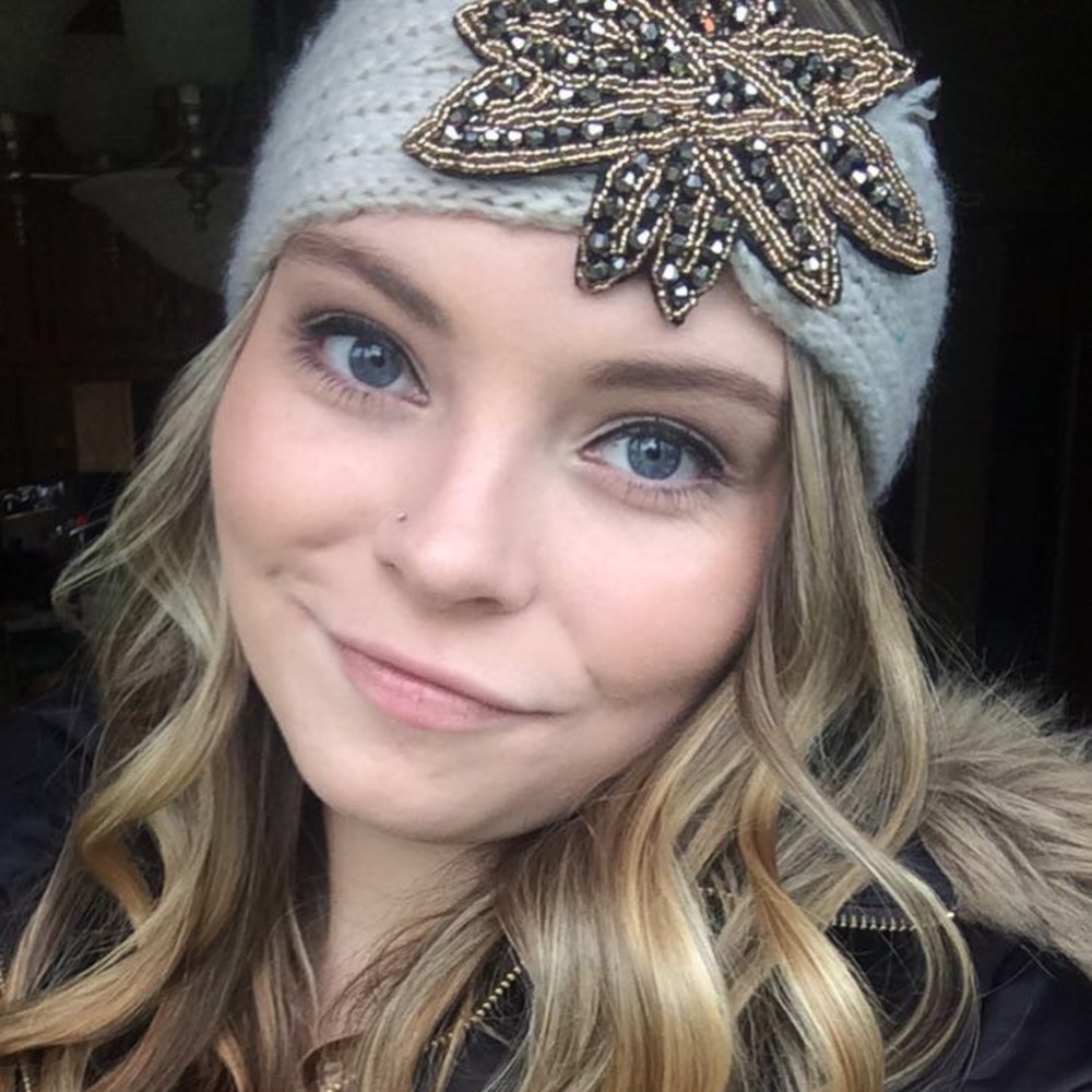 Meet your Posher, Leah